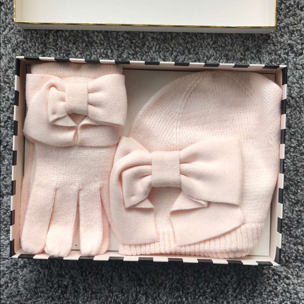 Kate Spade glove and hat set - Picture 2 of 6